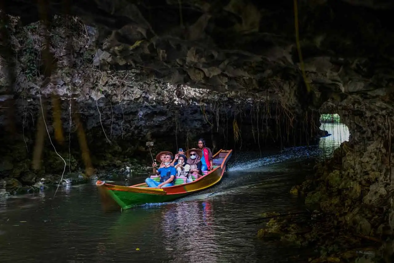 Geopark Maros-Pangkep...