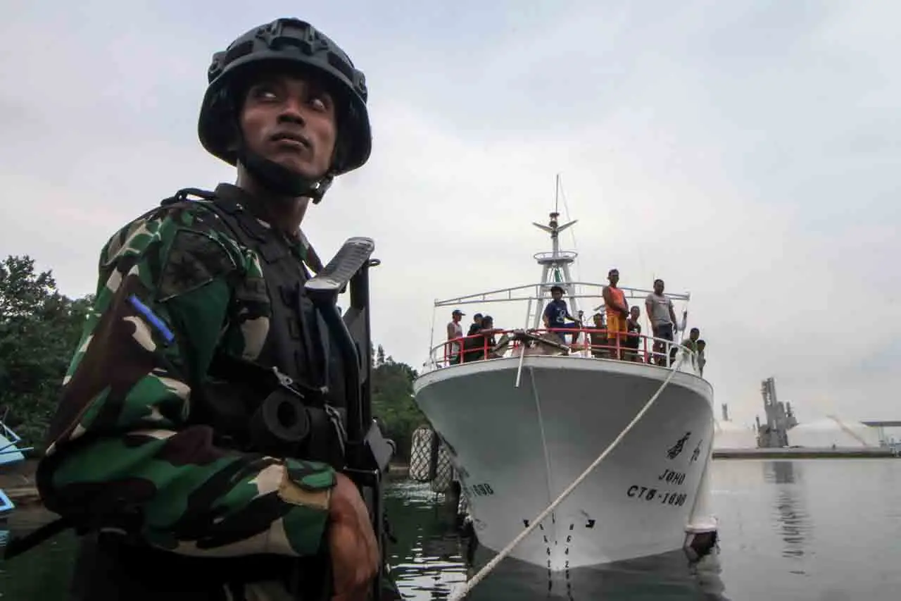 TNI AL Tangkap Kapal...