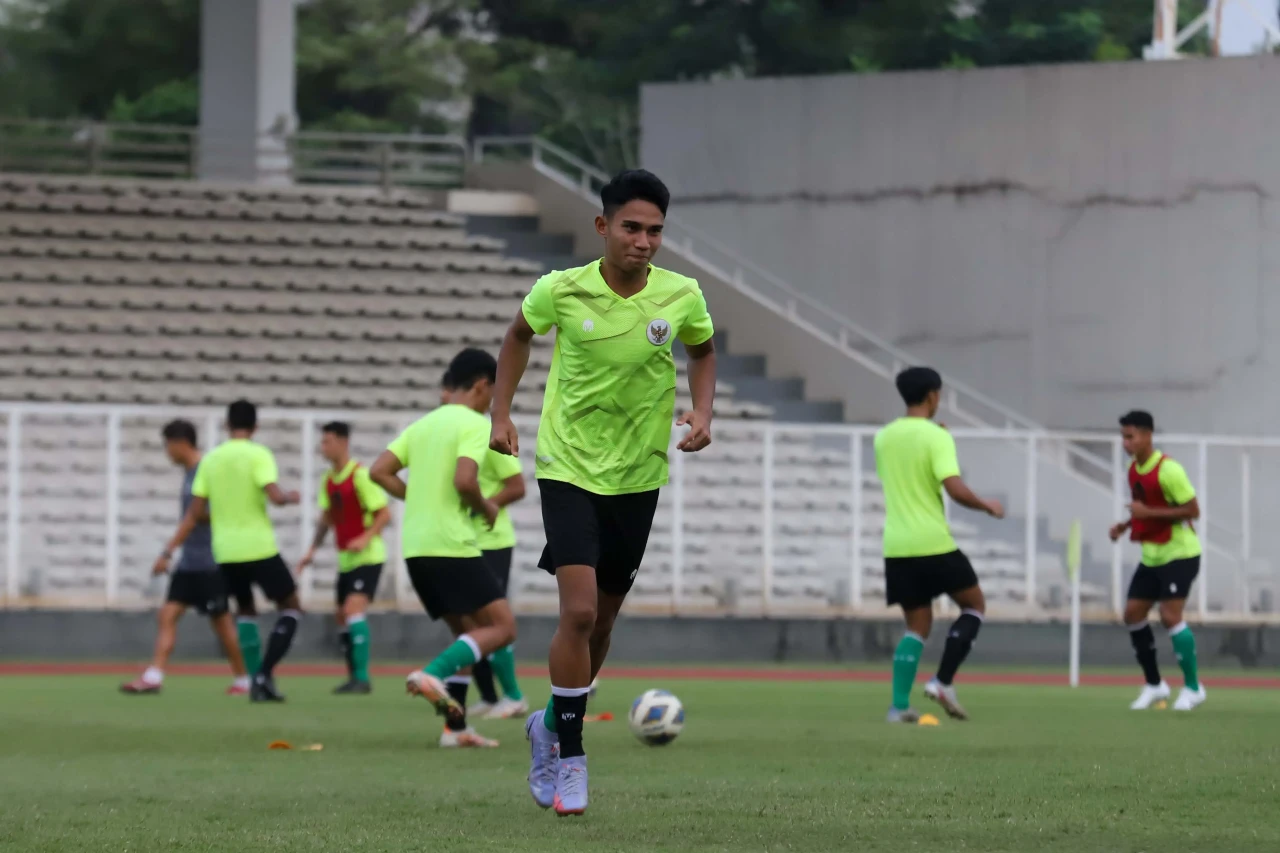 Latihan Tim Indonesia...