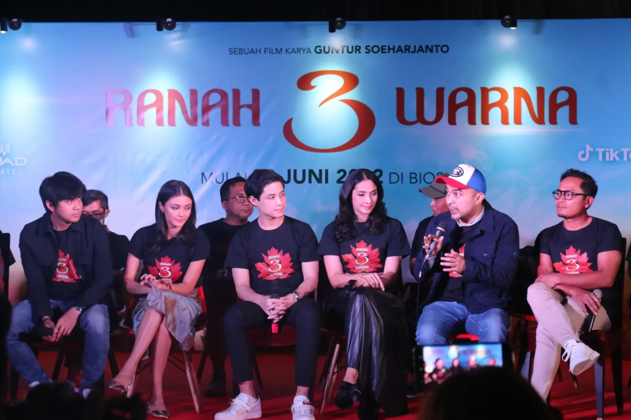 Film Ranah 3 Warna Bakal...