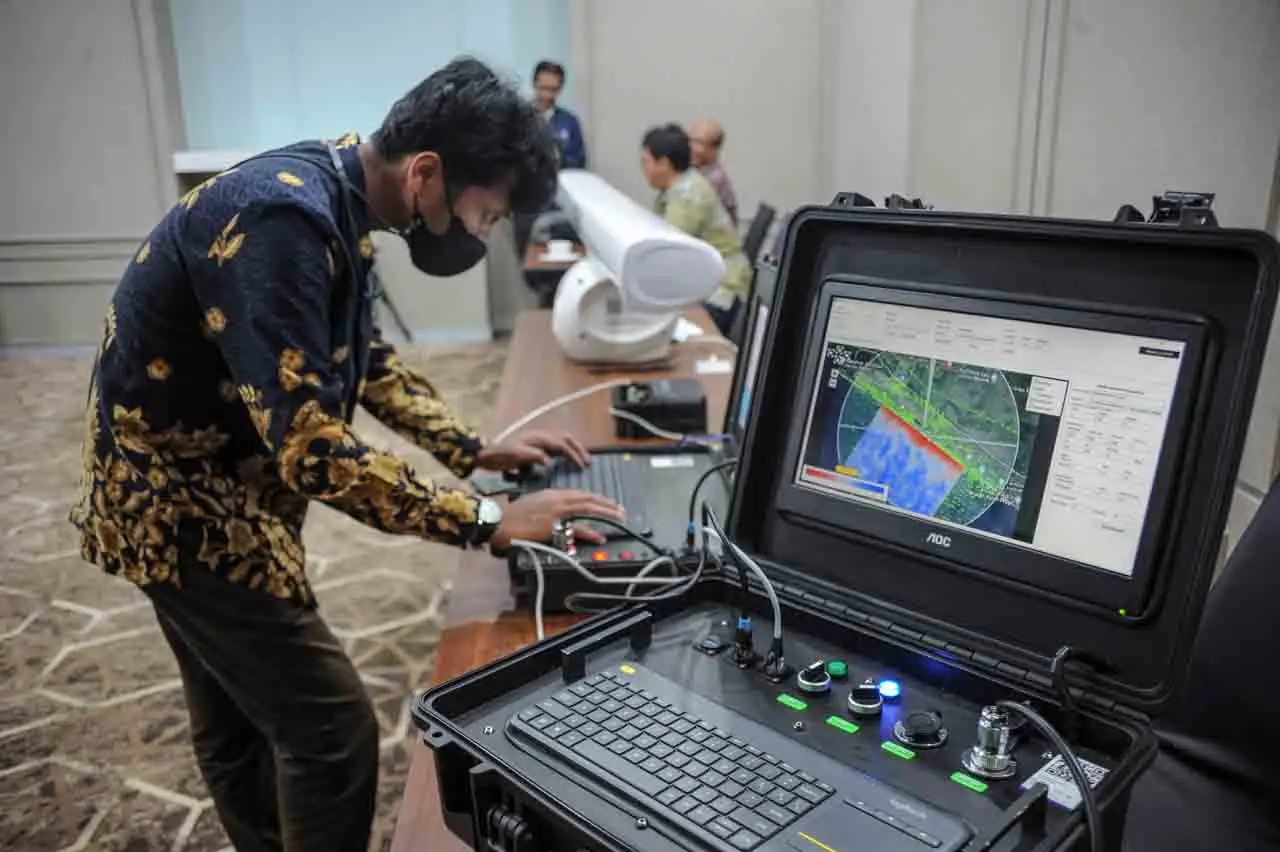 Radar Pengukur Kedalaman...