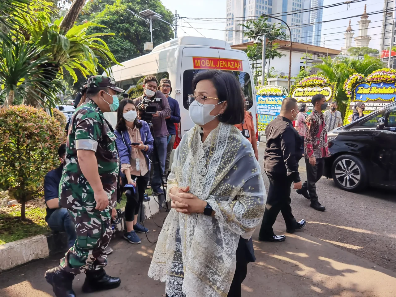 Sejumlah Pejabat Negara...