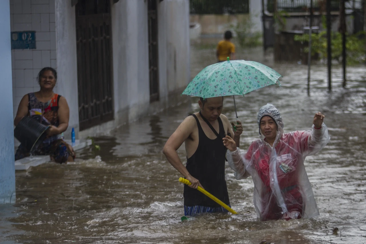 Banjir Rendam Sejumlah...