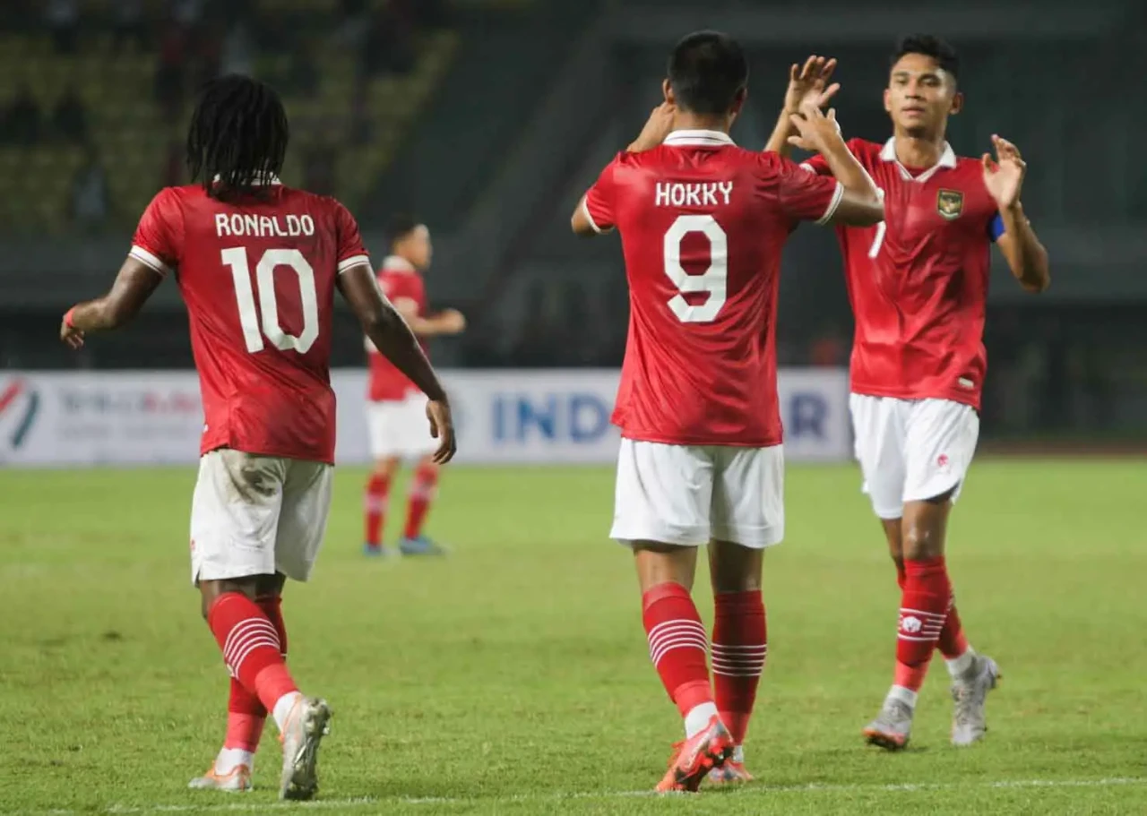 Hokky Caraka Ngamuk,...