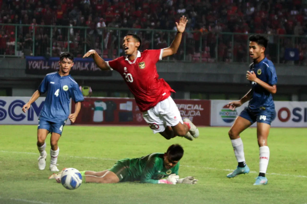 Potret Aksi Garuda Muda...