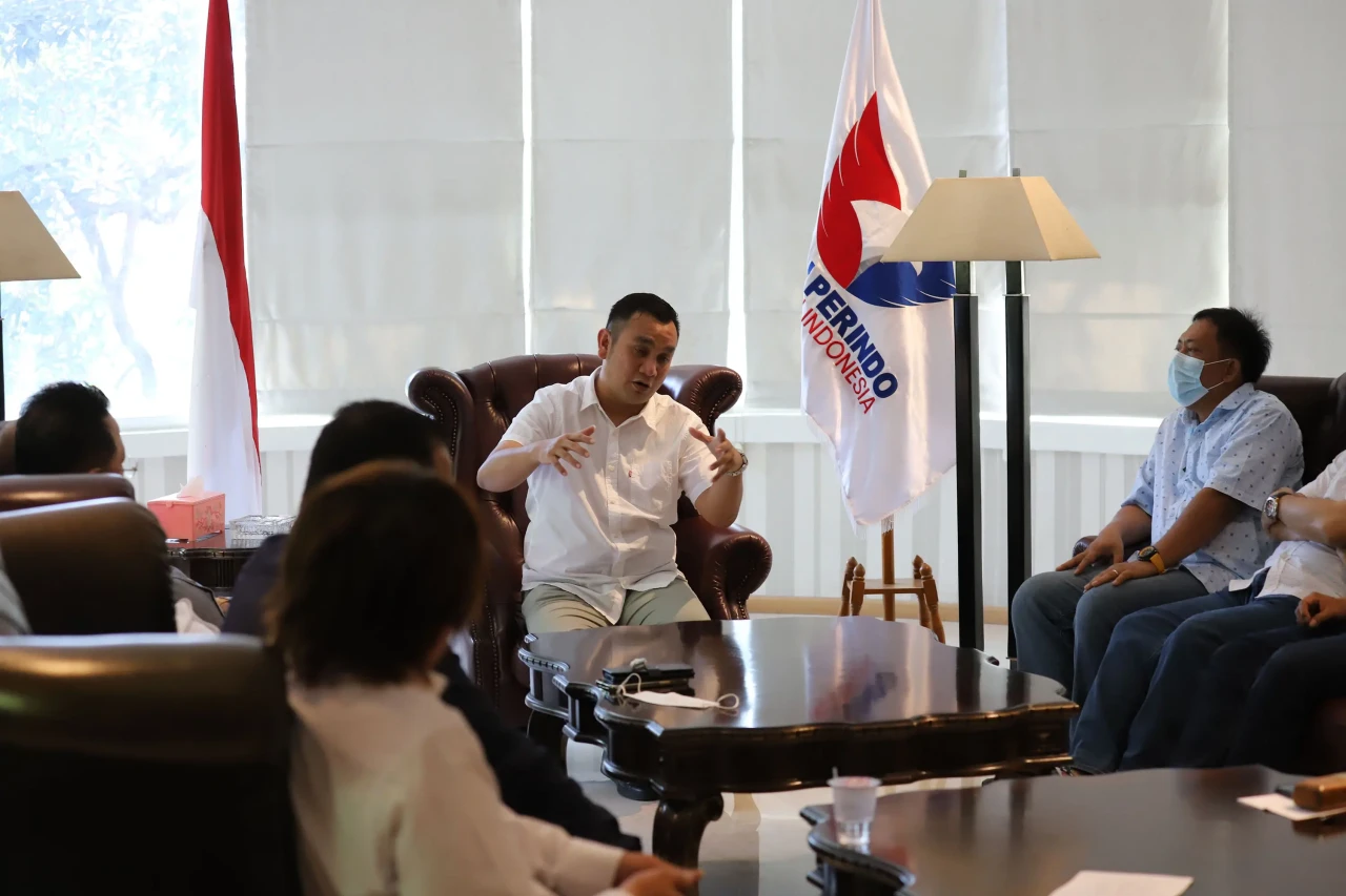 Partai Perindo Gelar...