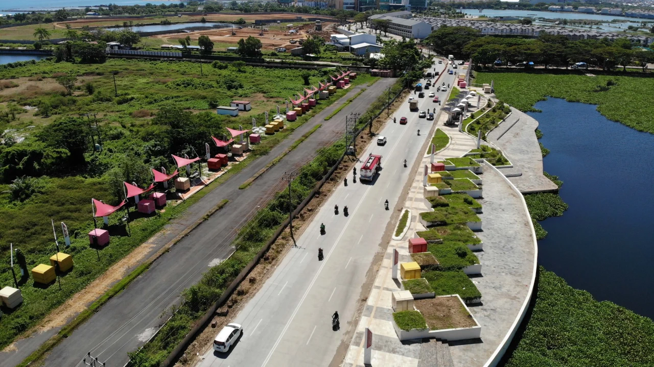 Proyek Pedestrian Metro...