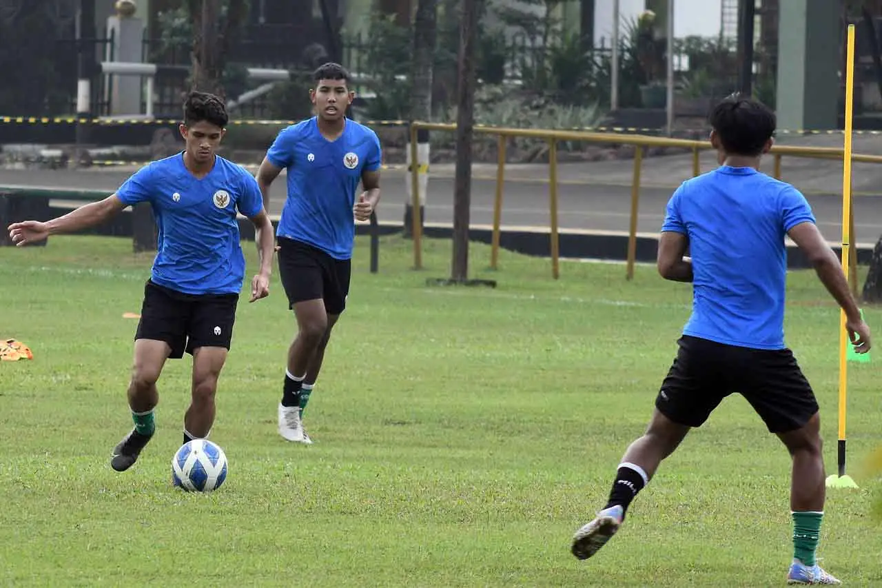 Latihan Timnas U-19...