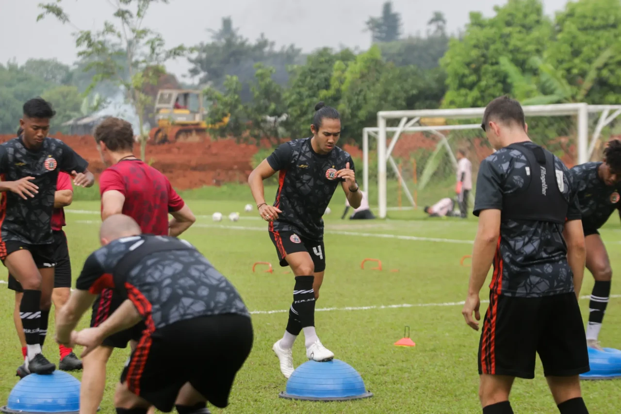 Mengintip Latihan Persija...