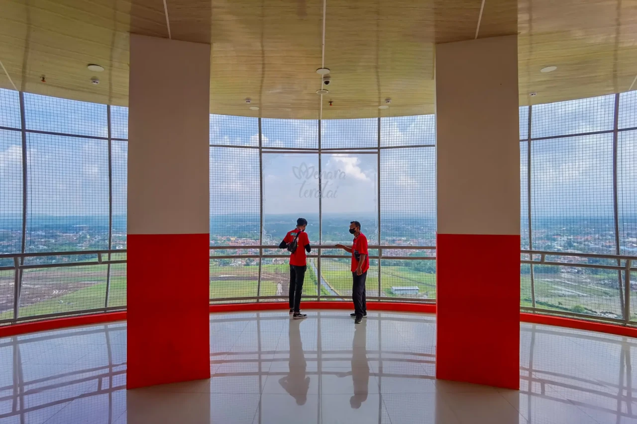 Menara Pandang Teratai,...