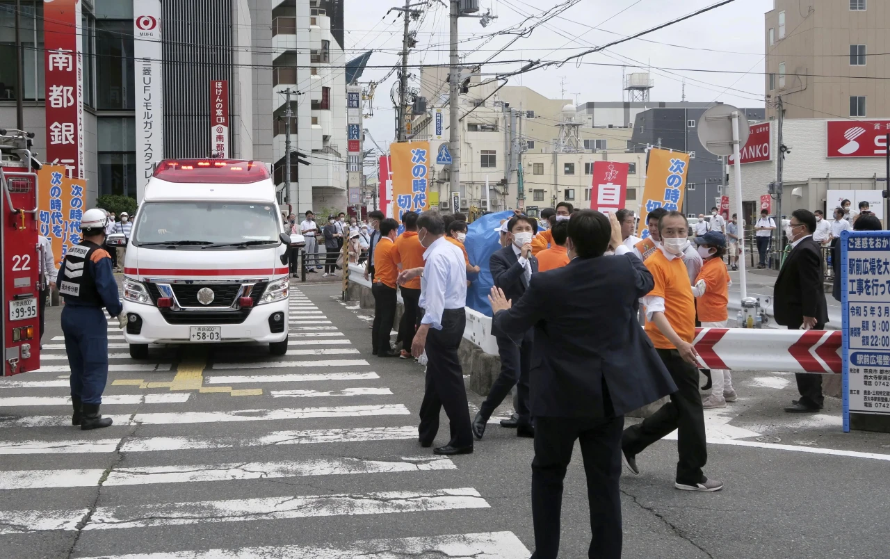 Mantan PM Jepang Shinzo...