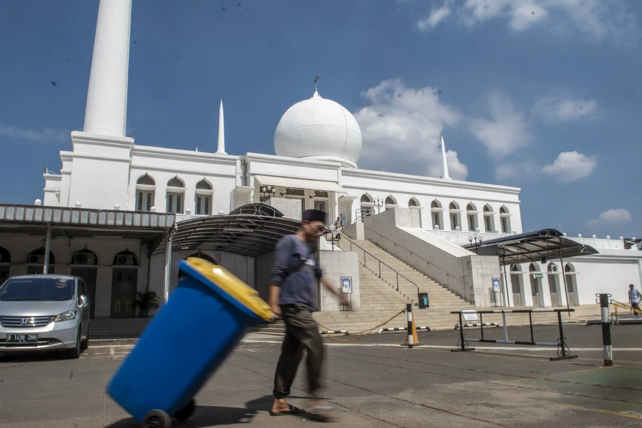 Persiapan Salat Idul...
