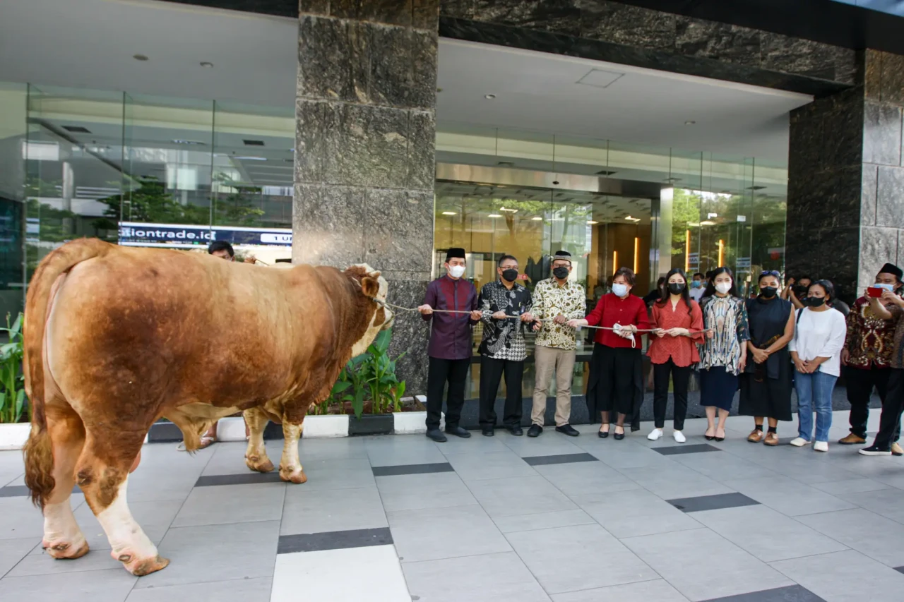 Melalui Kemenparekraf,...
