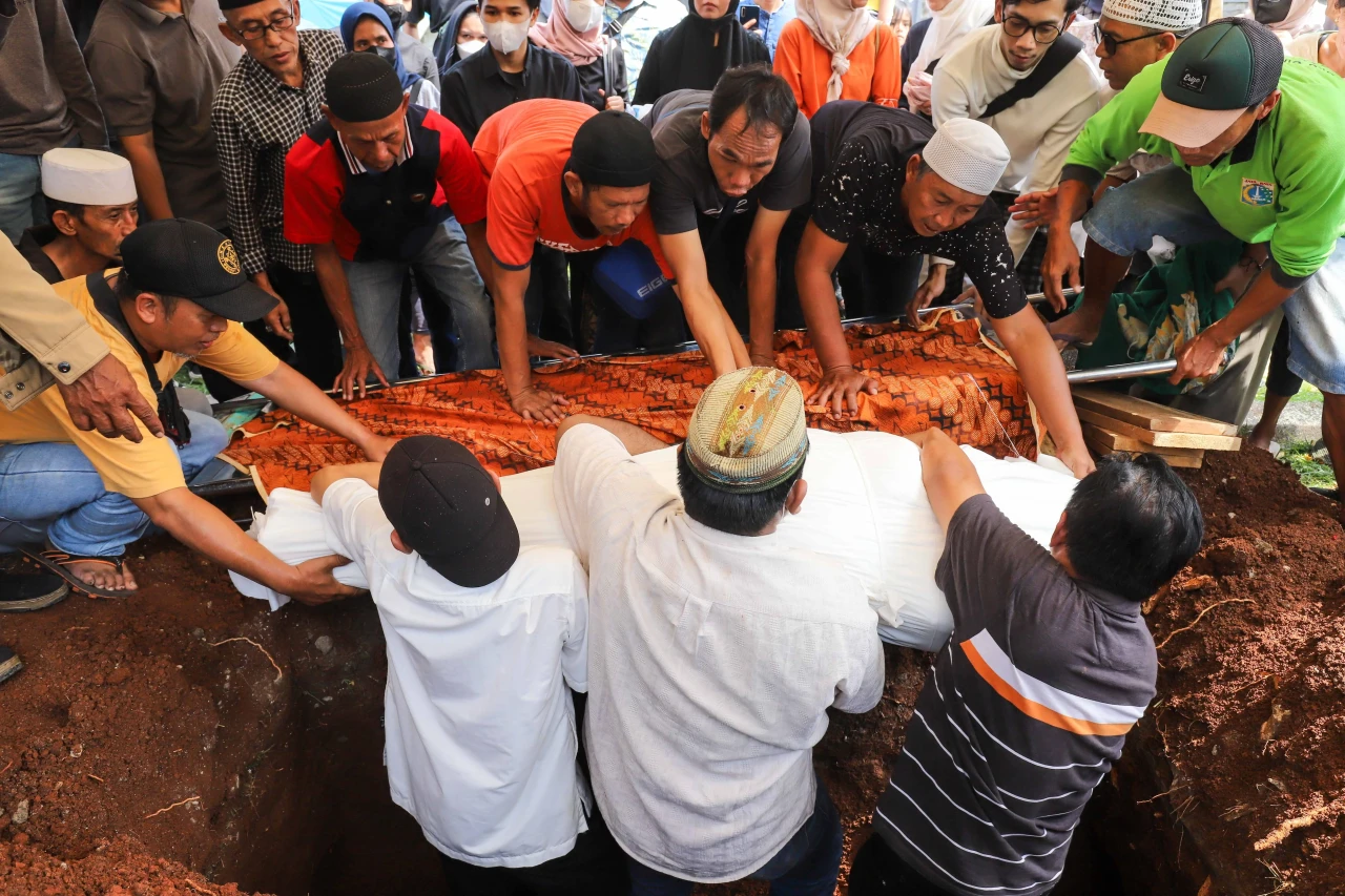 Isak Tangis Keluarga...