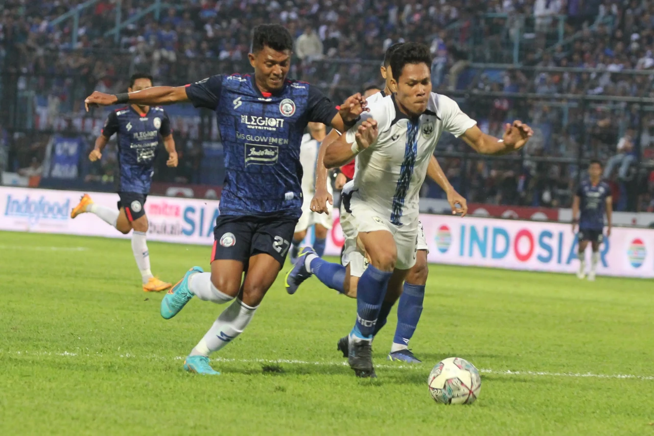 Unggul Agregat 4-1 atas...