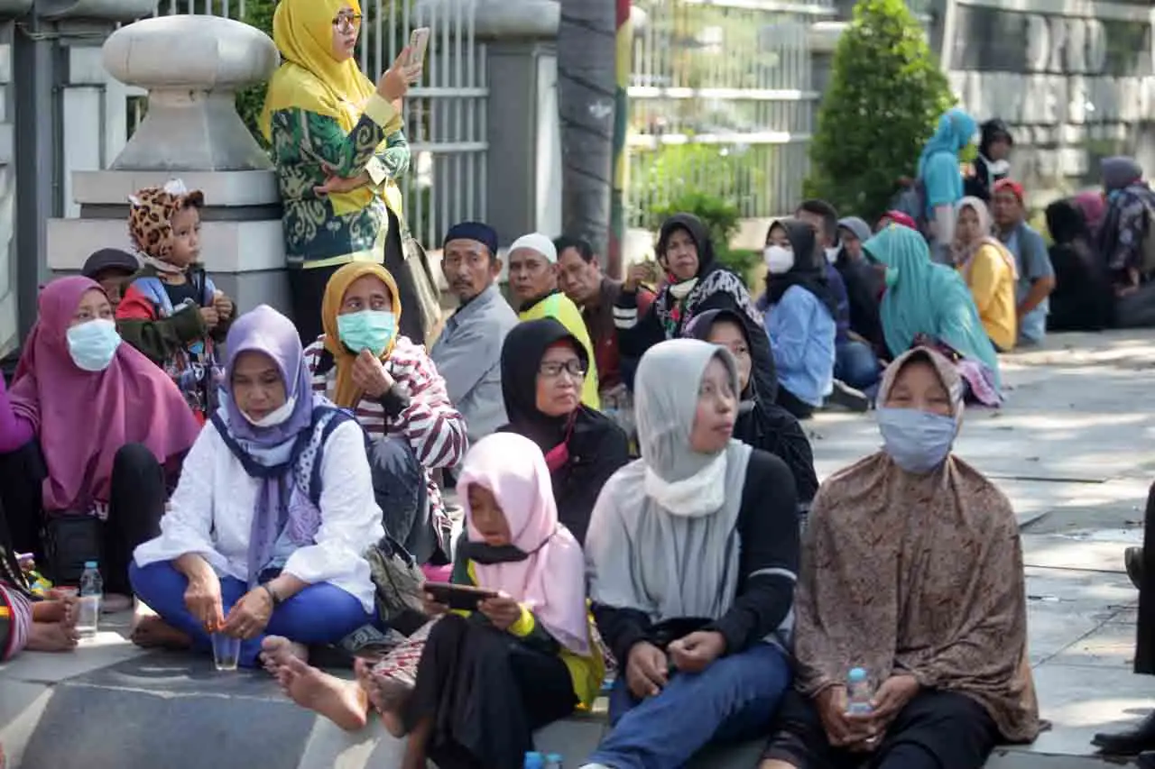 Unjuk Rasa Warga Korban...
