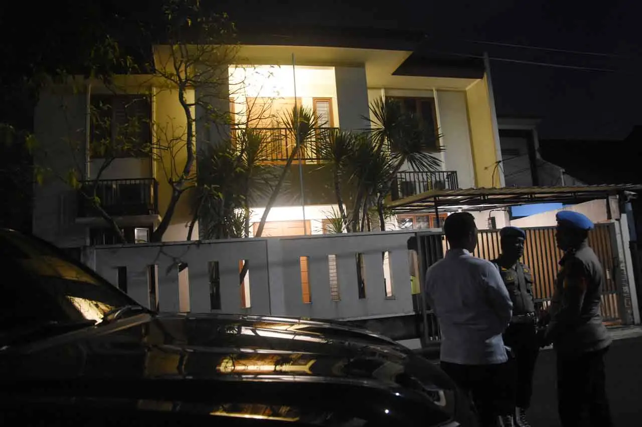 Rumah Dinas Kadiv Propam...