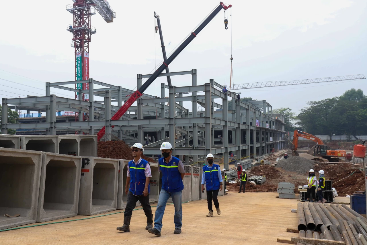 Progres Revitalisasi...