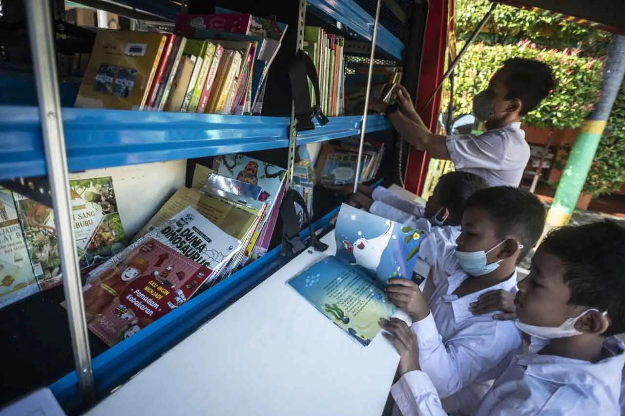 Wisata Literasi Bagi...