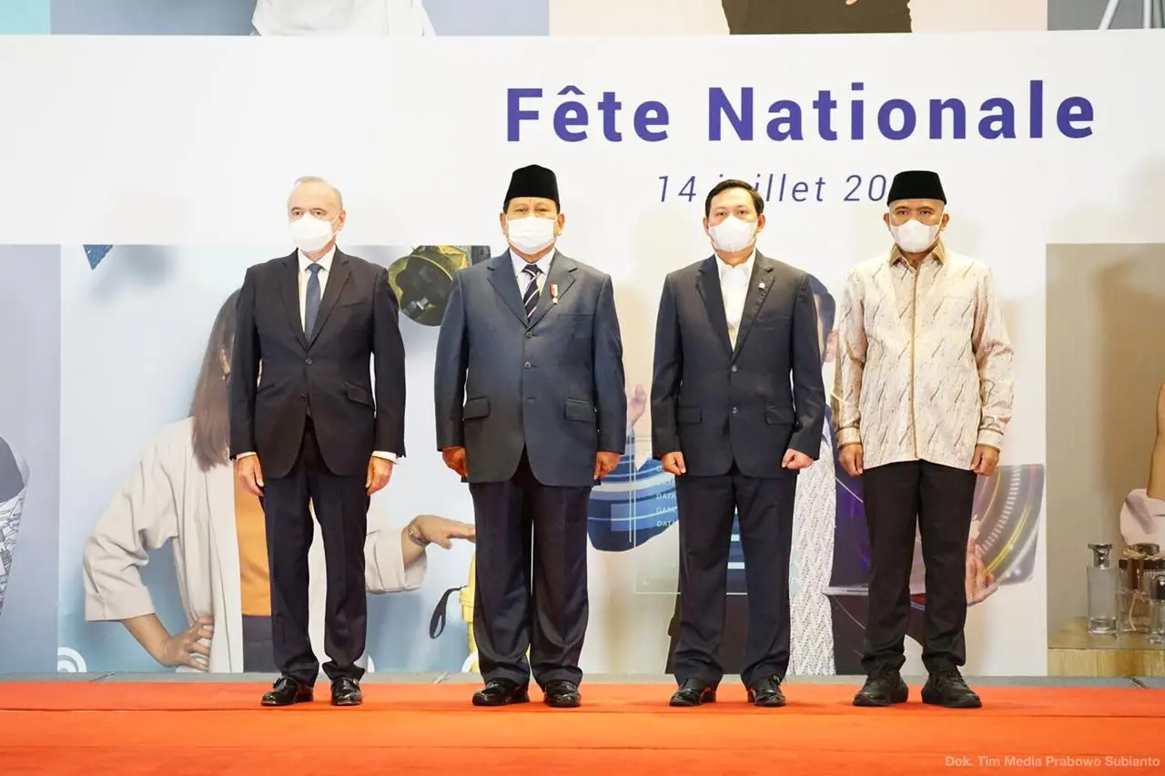 Hadiri Perayaan Hari...