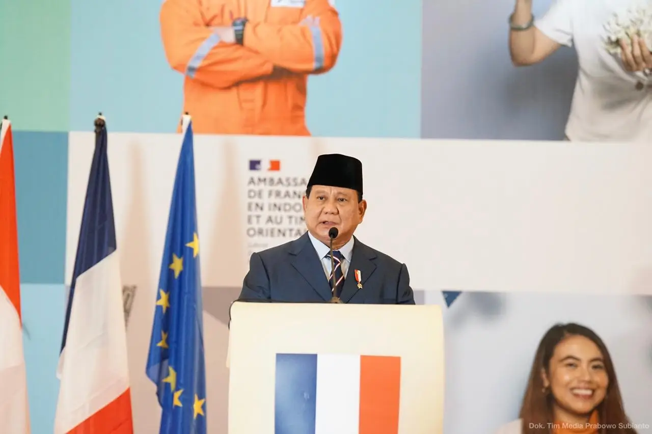 Hadiri Perayaan Hari...