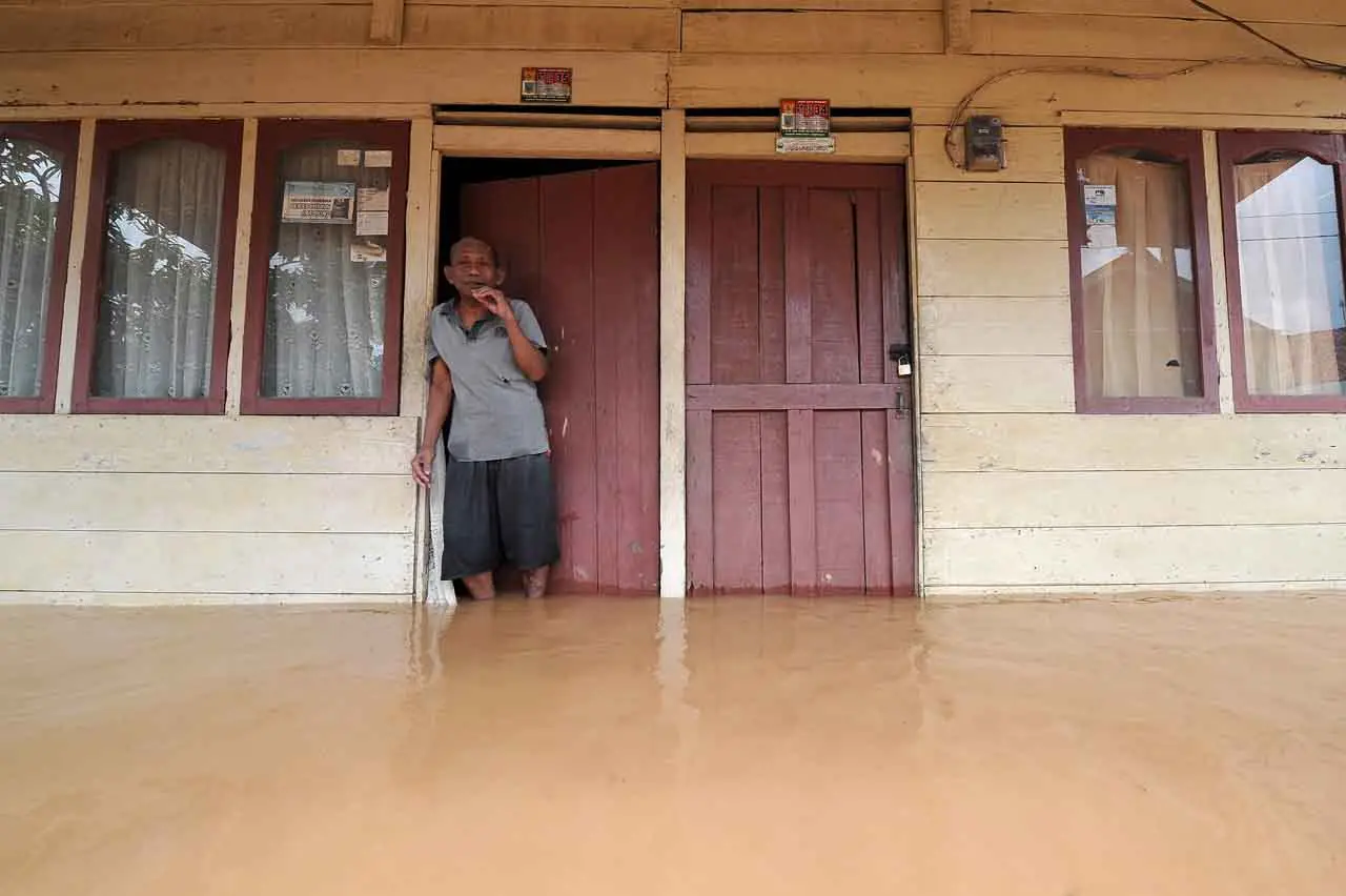 Banjir Setinggi 80 Cm...