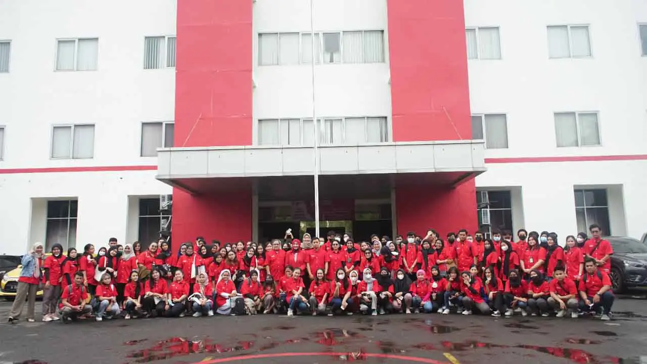 Universitas 17 Agustus...