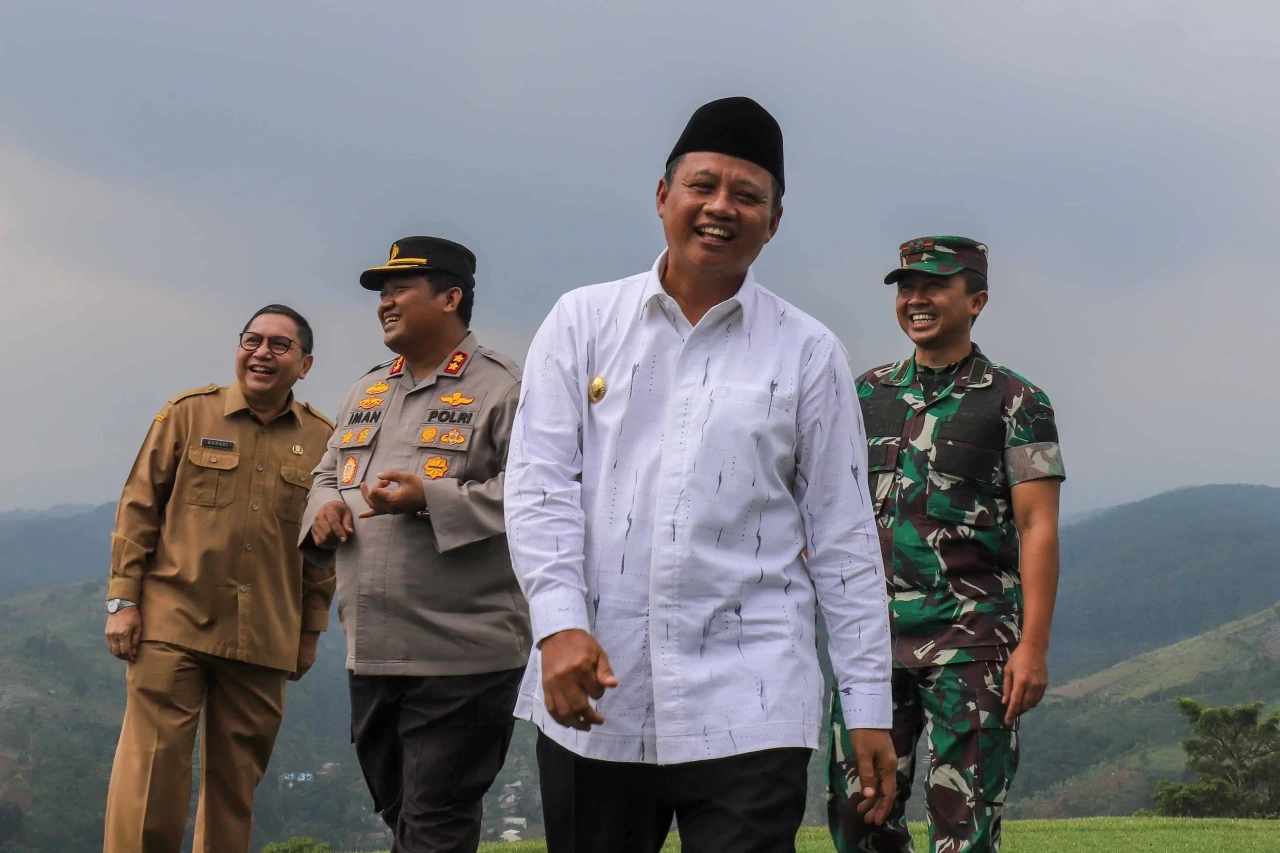 Wagub Jabar Uu Ruzhanul...
