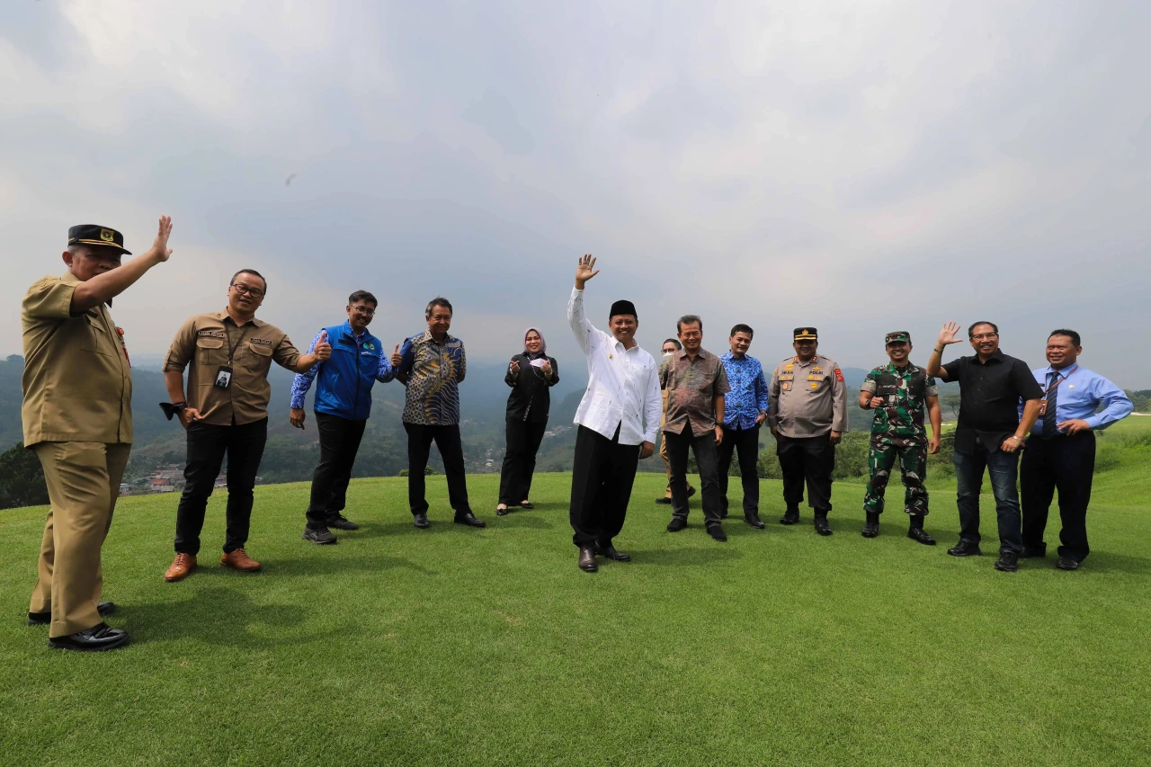 Wagub Jabar Uu Ruzhanul...