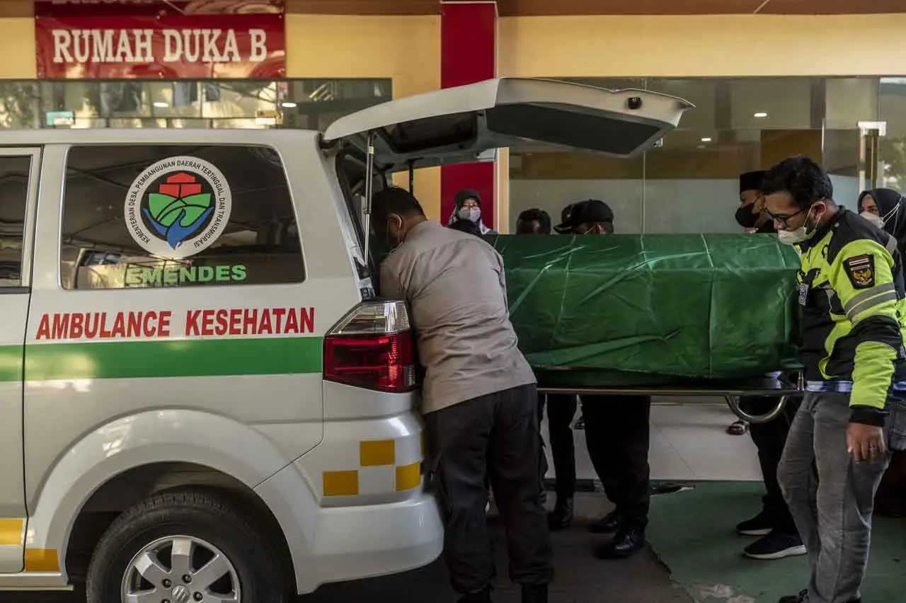 Jenazah Korban Kecelakaan...