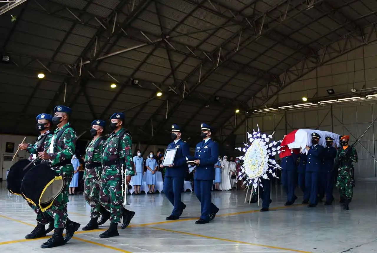 Jenazah Penerbang Pesawat...