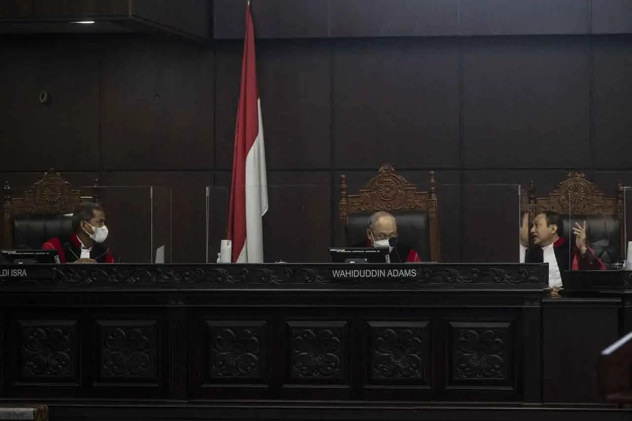 Tok! MK Tolak Legalisasi...