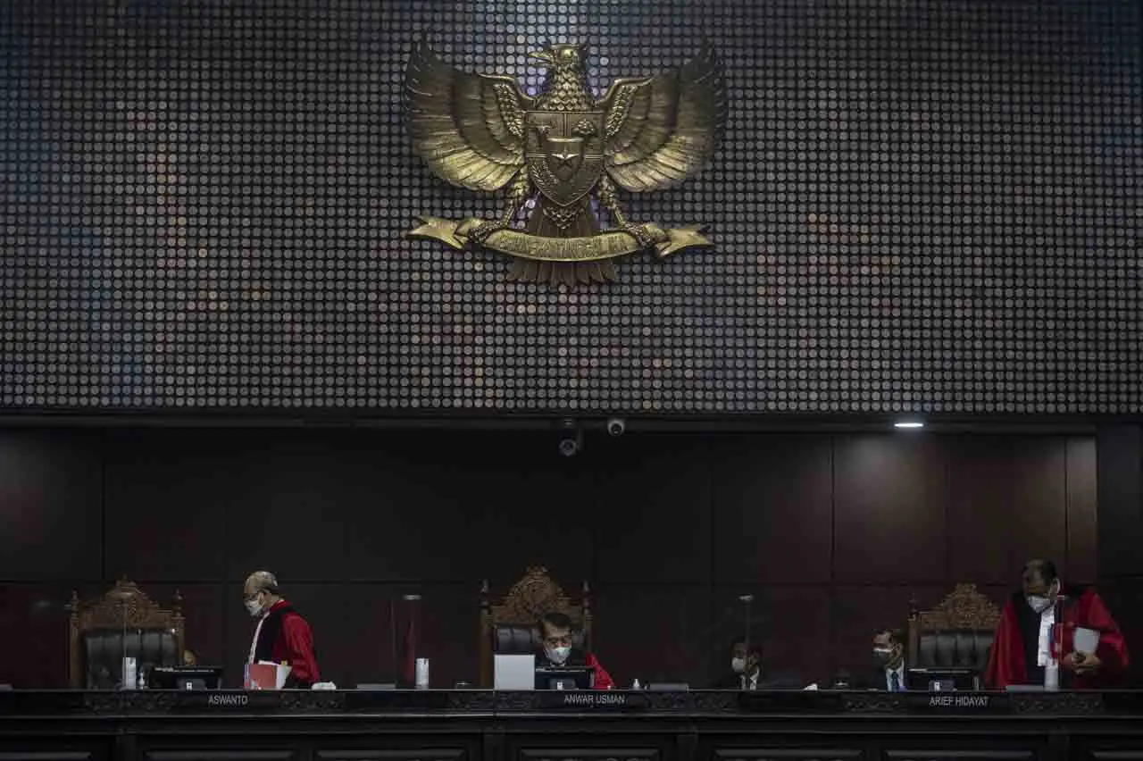 Tok! MK Tolak Legalisasi...