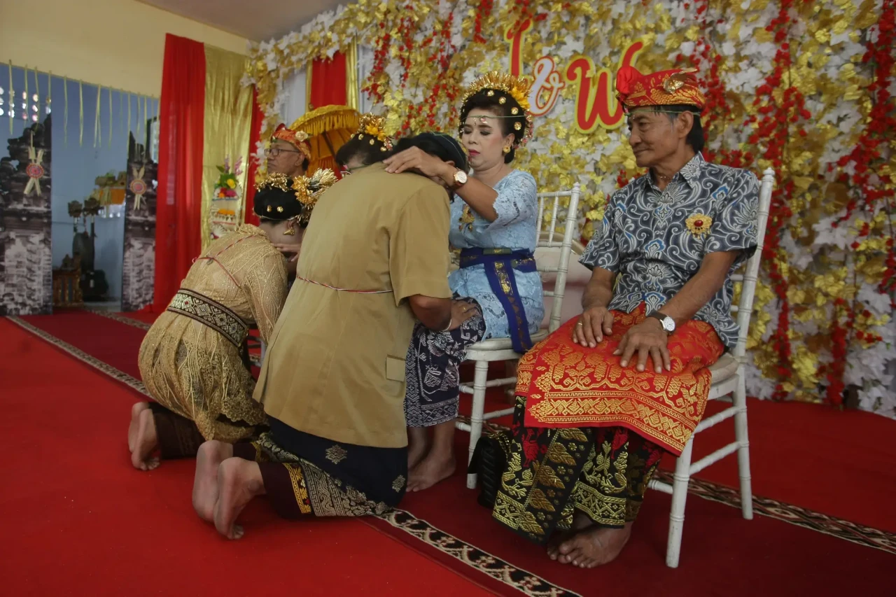 Potret Upacara Pawiwahan...