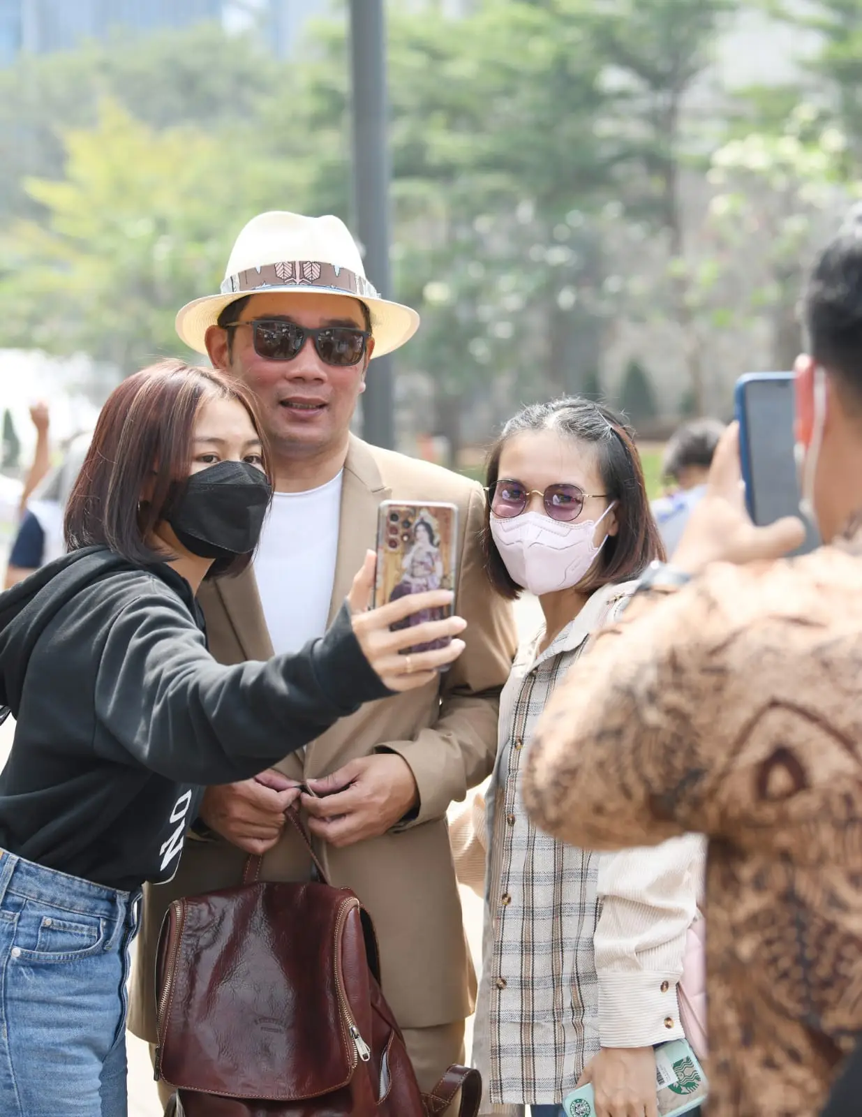 Intip Gaya Ridwan Kamil...