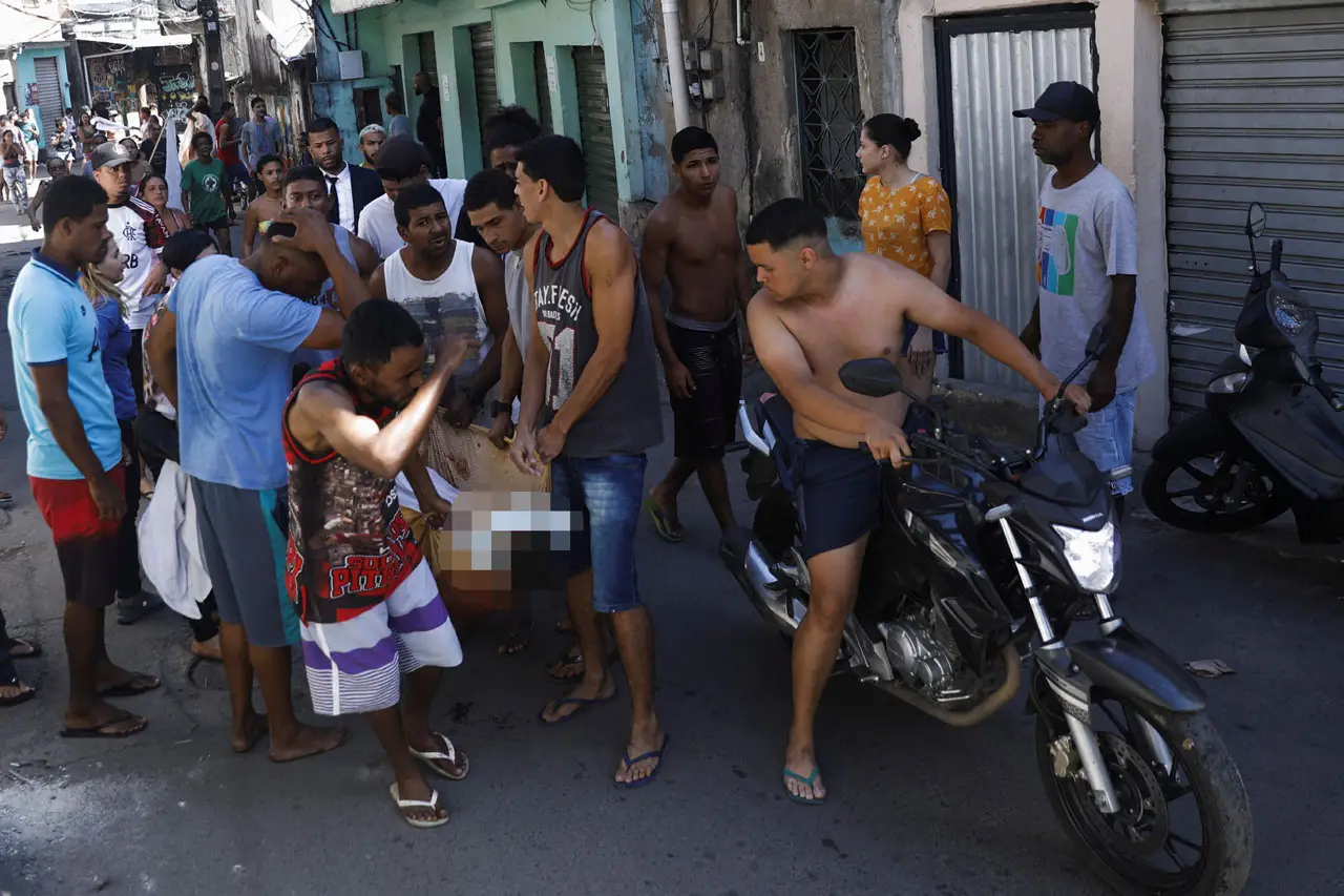 Rio de Janeiro Mencekam,...