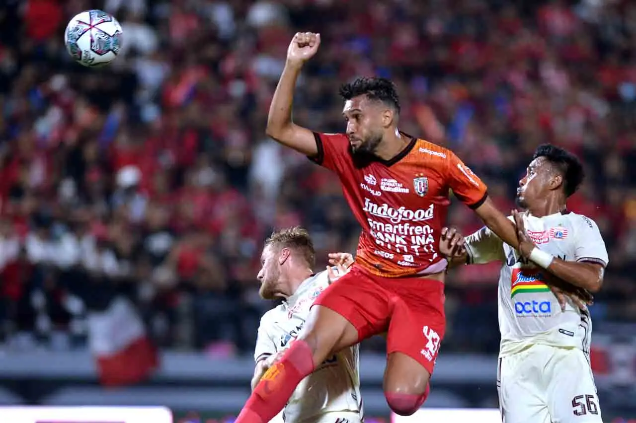 Gol Tunggal Willian...