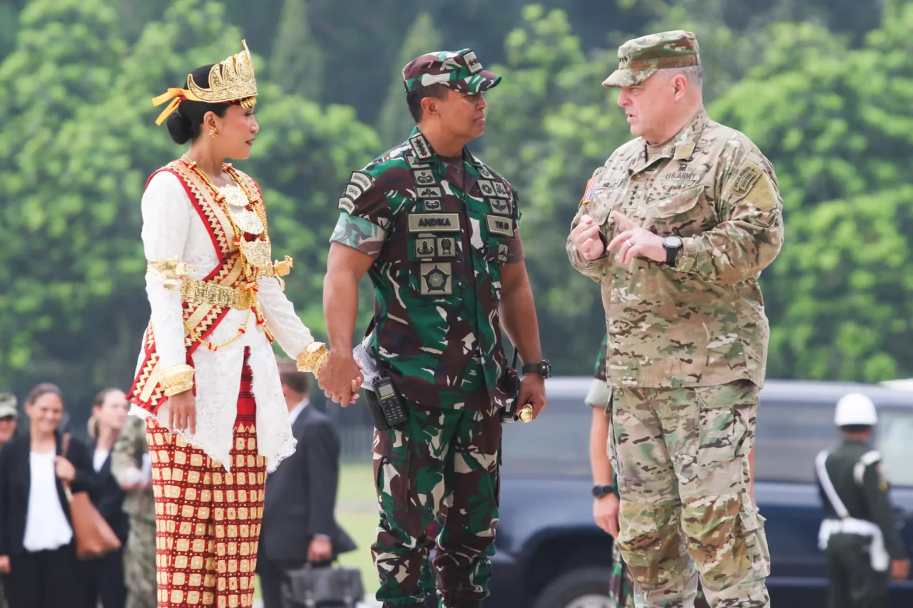 Andika Perkasa Terima...