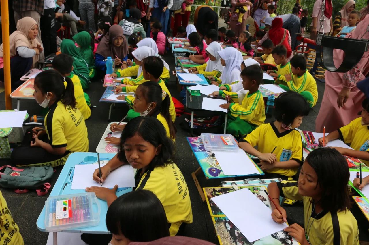 Peringatan Hari Anak...