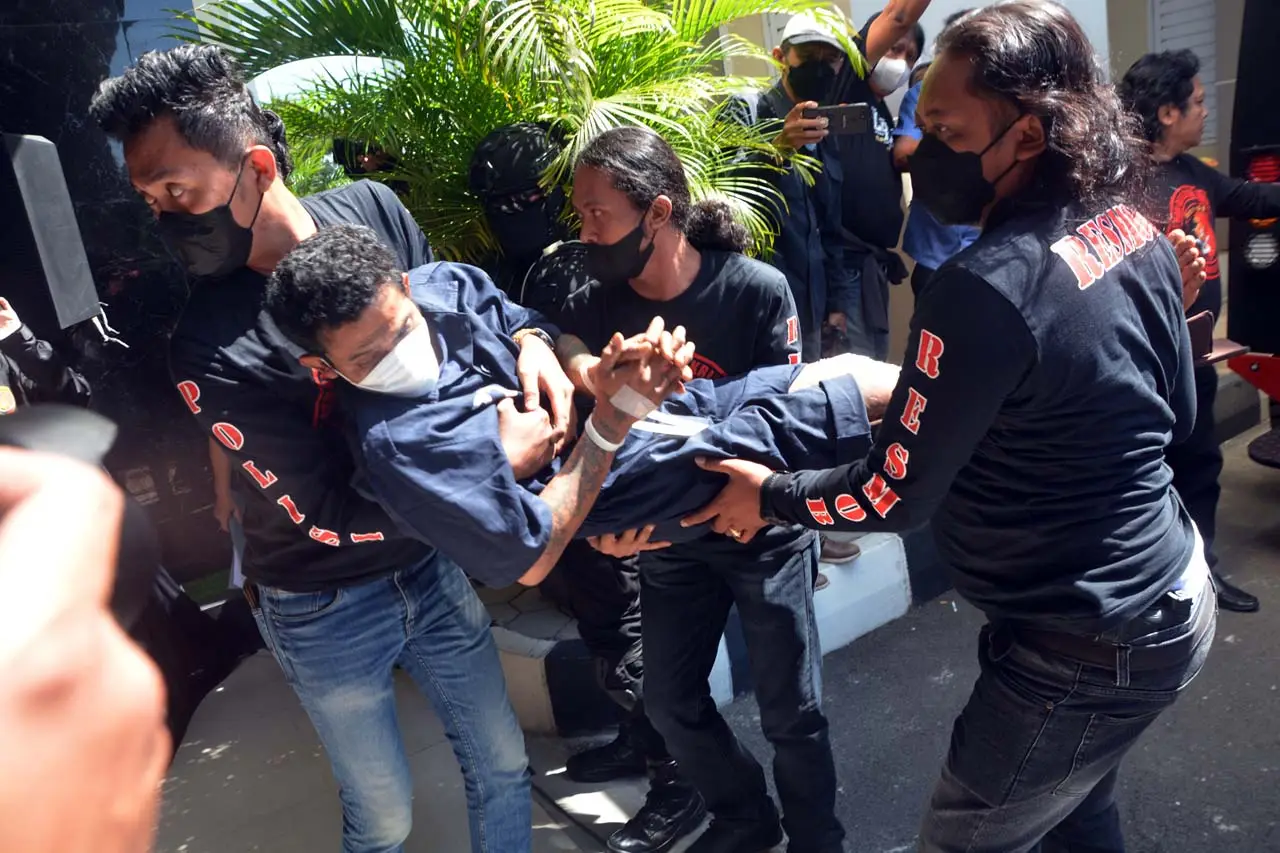 Ini Dia Tampang 5 Pelaku...