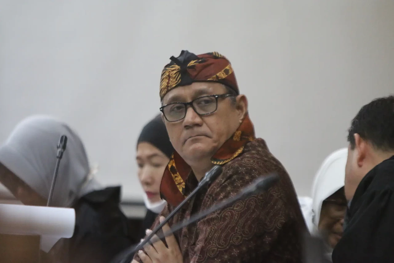 Edy Mulyadi Jalani Sidang...