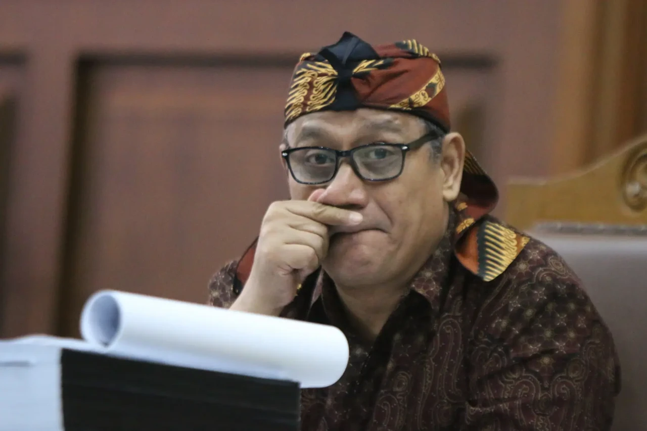 Edy Mulyadi Jalani Sidang...