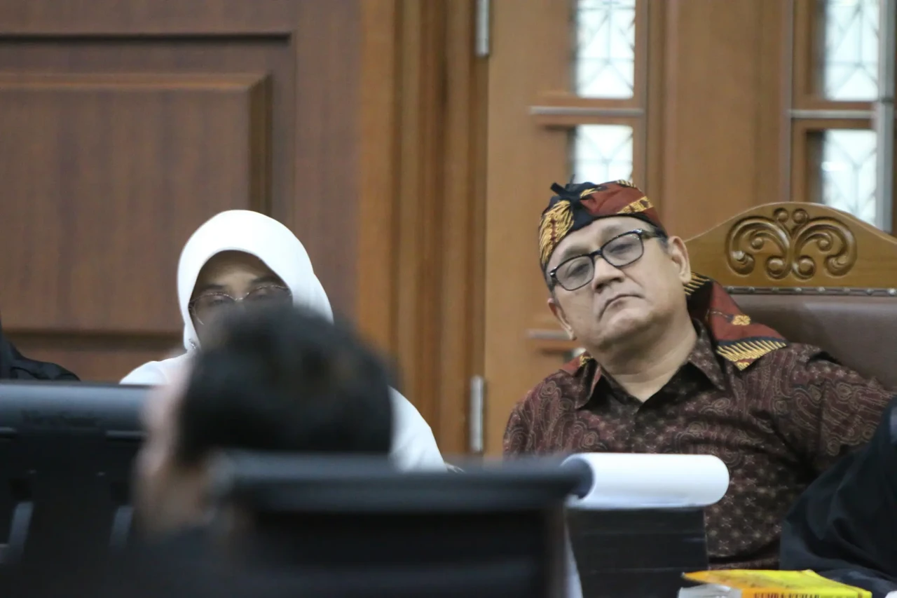 Edy Mulyadi Jalani Sidang...