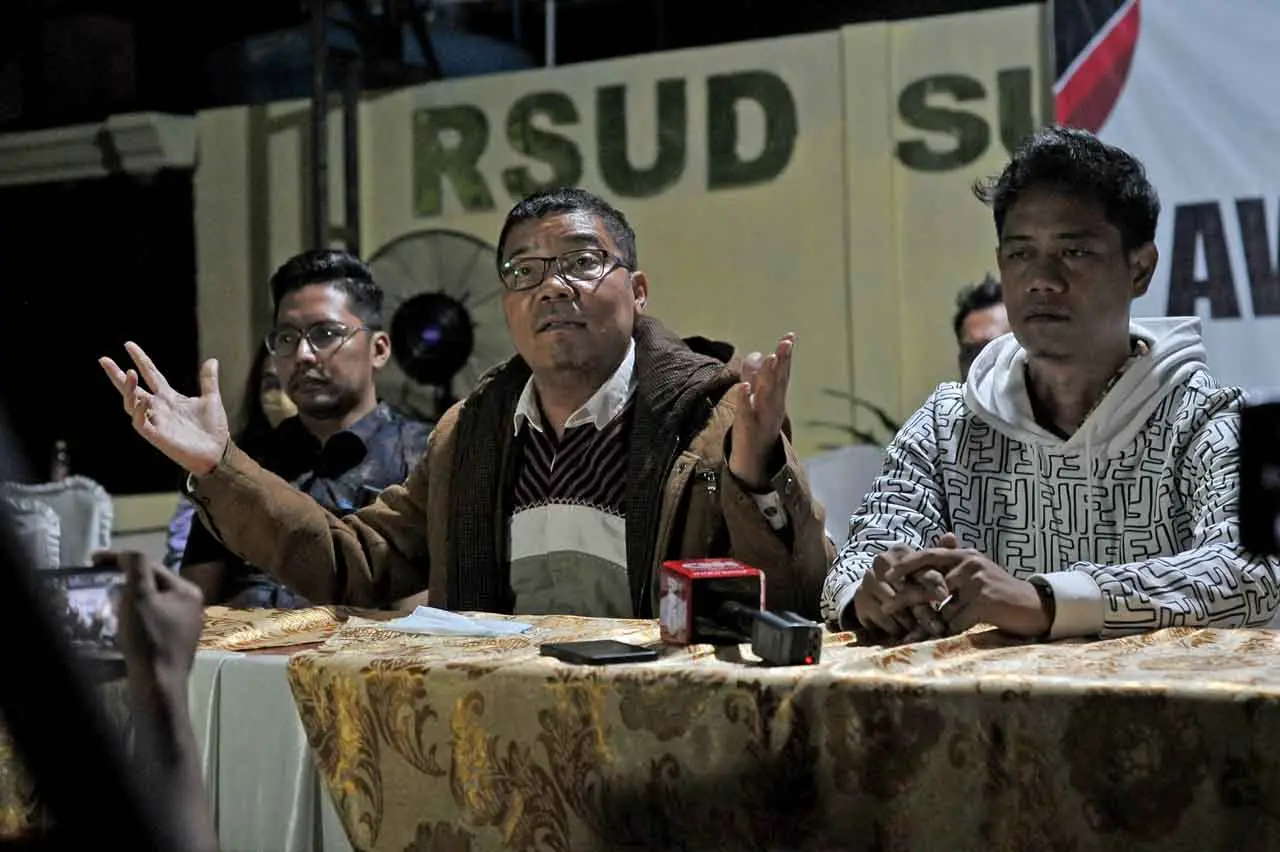 Tuntutan Kuasa Hukum...