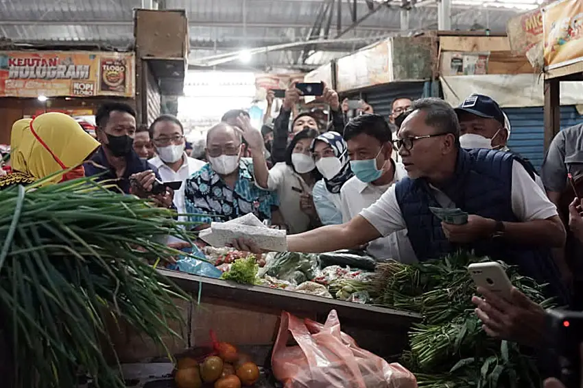 Kunjungi Pasar Gayamsari...