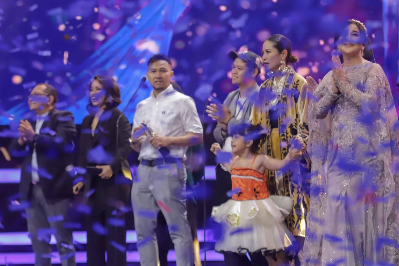 Ikatan CInta Raih Penghargaan...