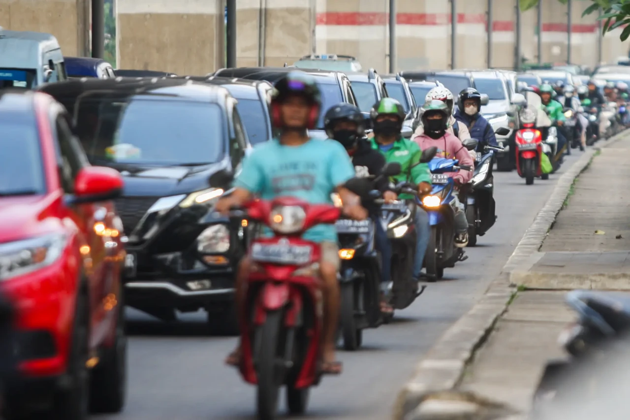 Bikin Macet, Jembatan...