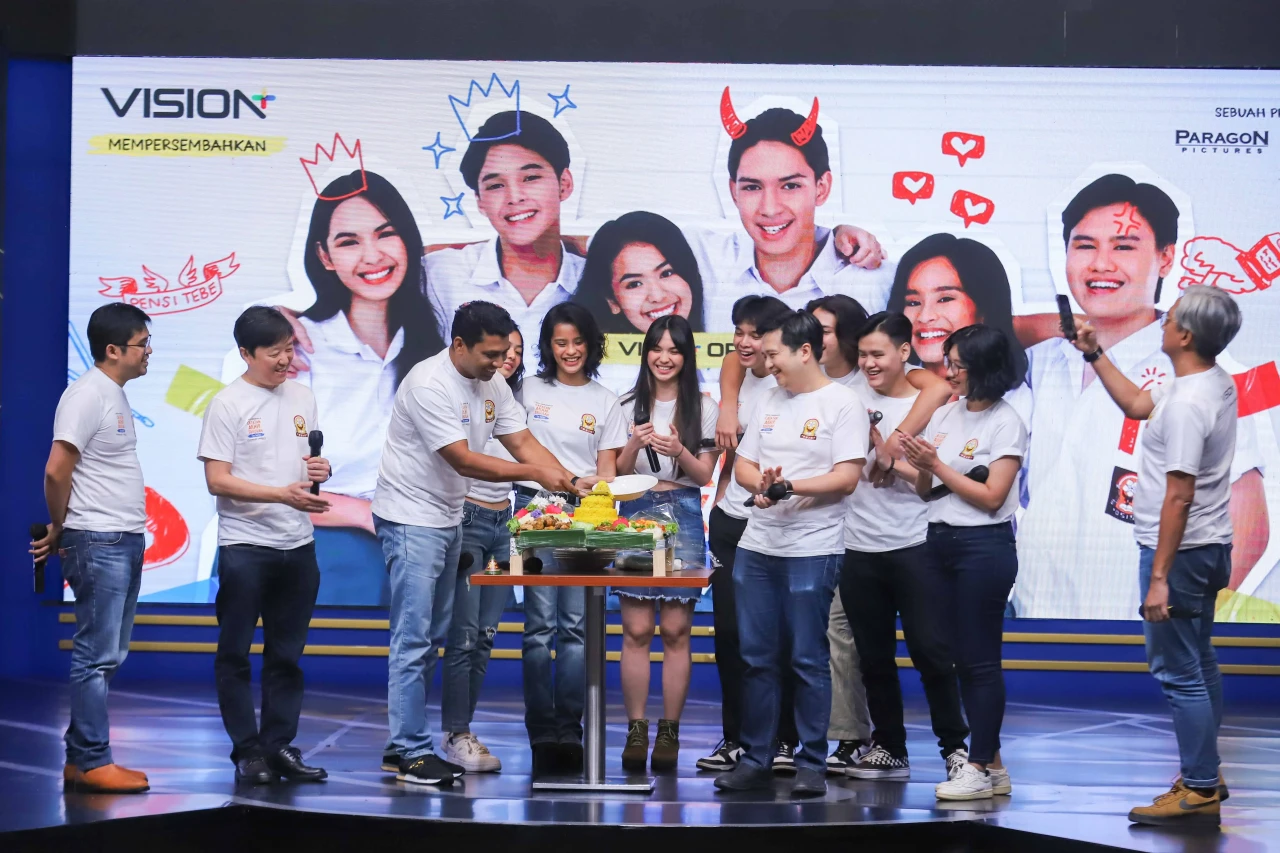 Vision+ dan Paragon...