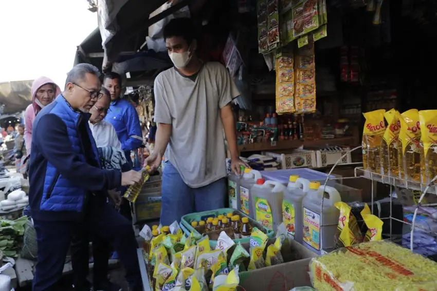 Sambangi Pasar di Kupang,...
