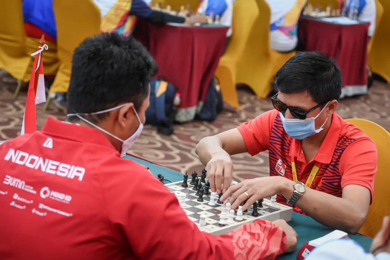Indonesia Kerahkan 18...
